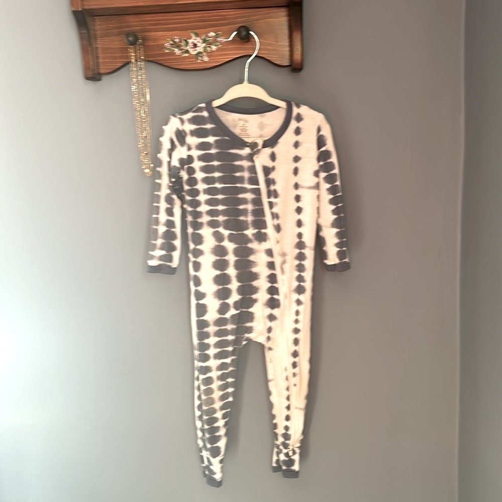 kyte BABY Zippered Romper